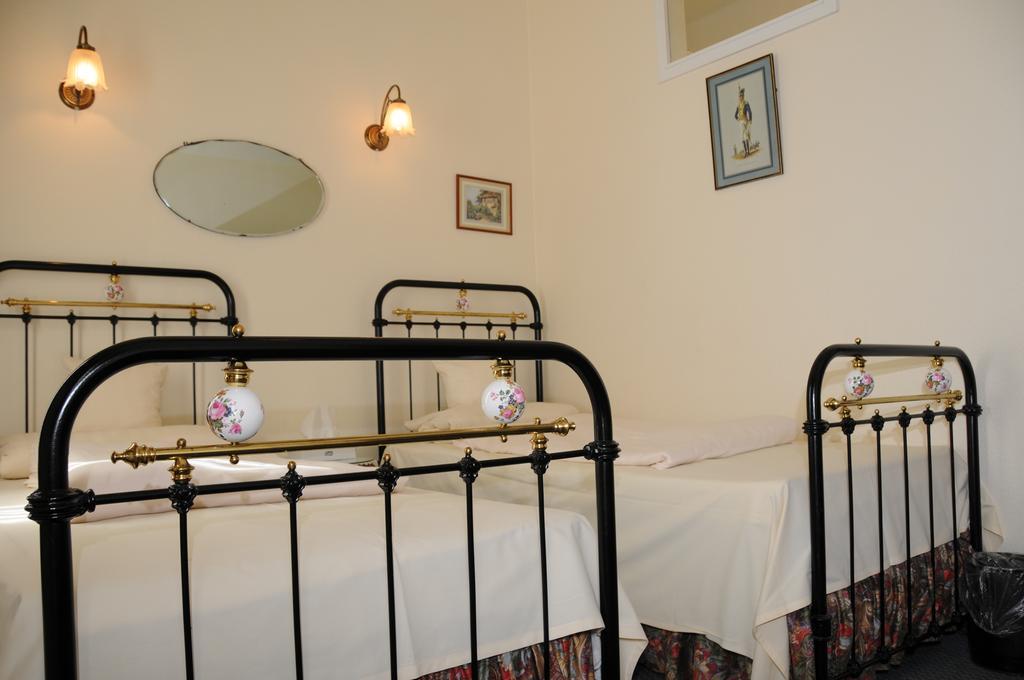 Hotel Admiral Wiesbaden Buitenkant foto