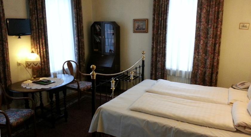 Hotel Admiral Wiesbaden Buitenkant foto